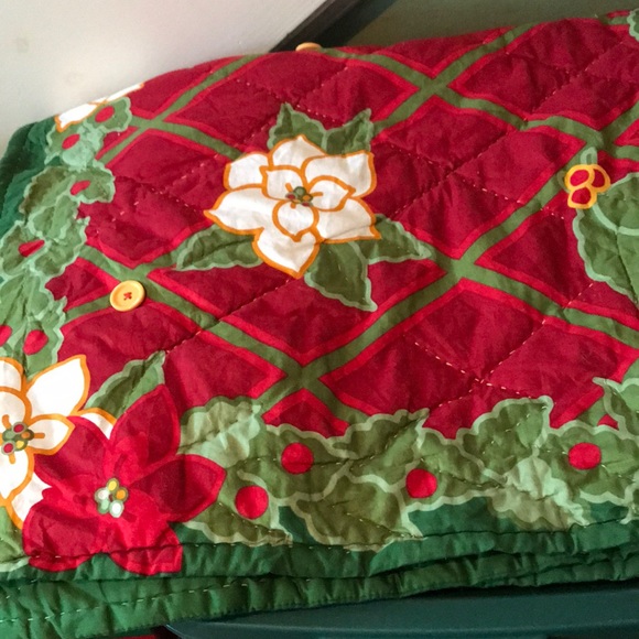 Very merry holiday accent quilt and pillow sham - Picture 2 of 3